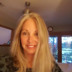 Meet your Posher, Carole